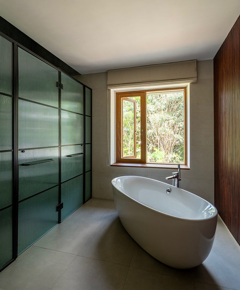 Natural Solid Wood Casement window, 39.5mm glass, Natural wood finish color, High Security, Weather-Resistant.